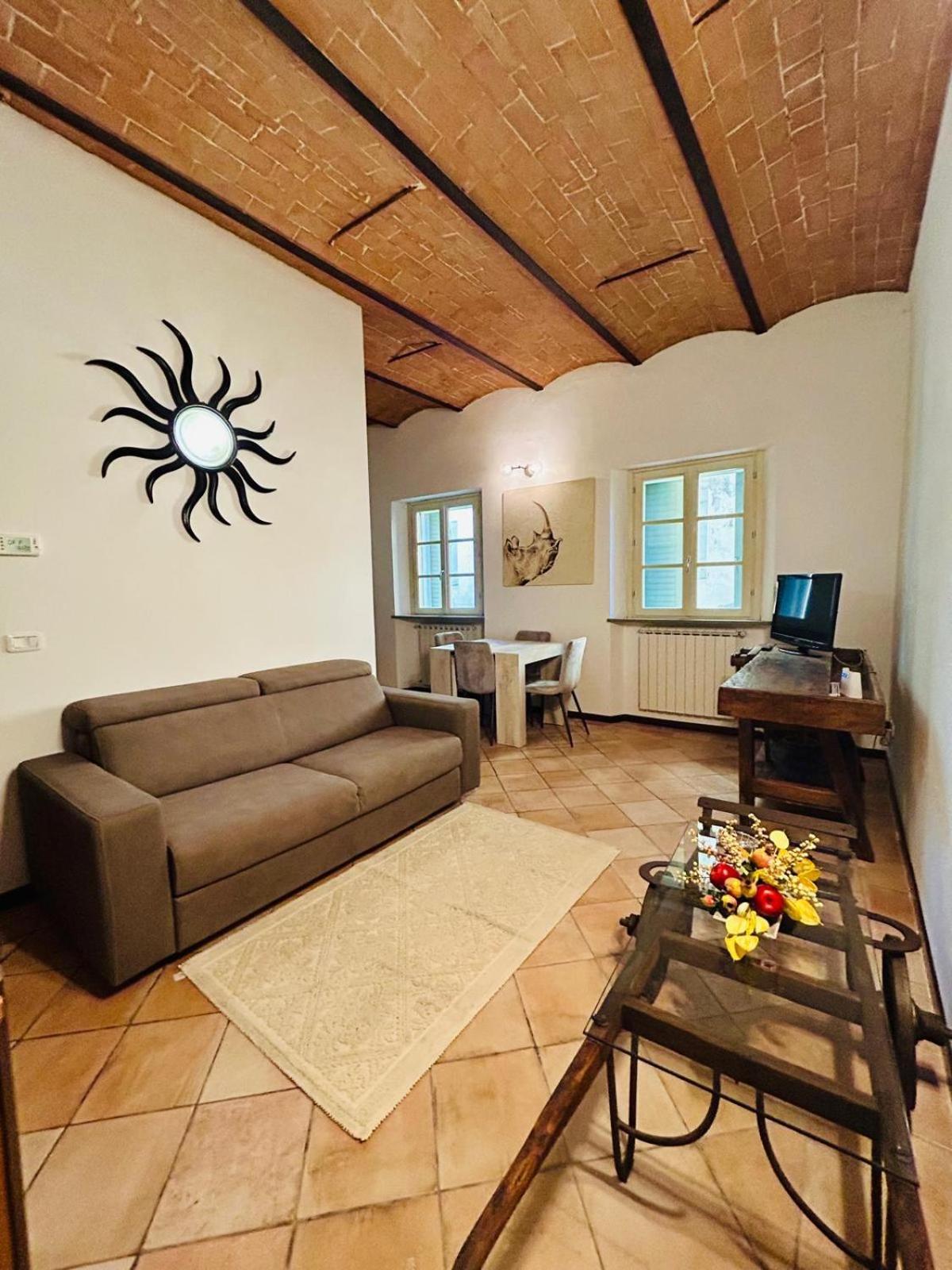 Elisia Appartement Terricciola Buitenkant foto